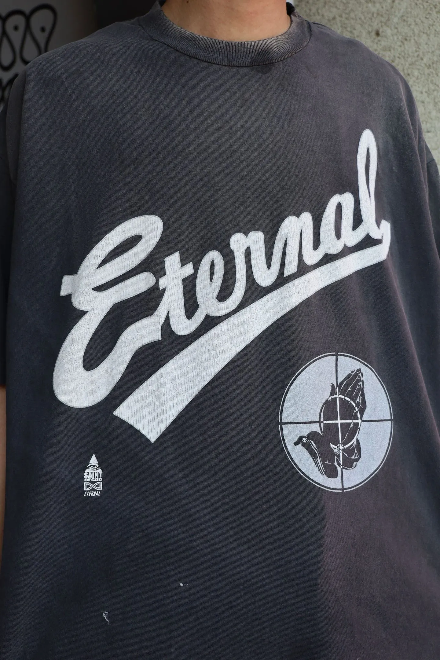 SAINT Mxxxxxx × FEAR OF GOD FG_SS TEE/SNT OF GOD/BLK 25SS Heavy FOG collaboration SAINT OF GOD prayer short sleeves Washed black S-XL This season's heavy collaboration FOG manager JERRY personally carries the goods SAINT OF GOD series collaboration has gained quite a buzz Customized original co-branded main label/wash label Top-notch printing technology Uses front and rear silver sand and cracked pulp Deep restoration